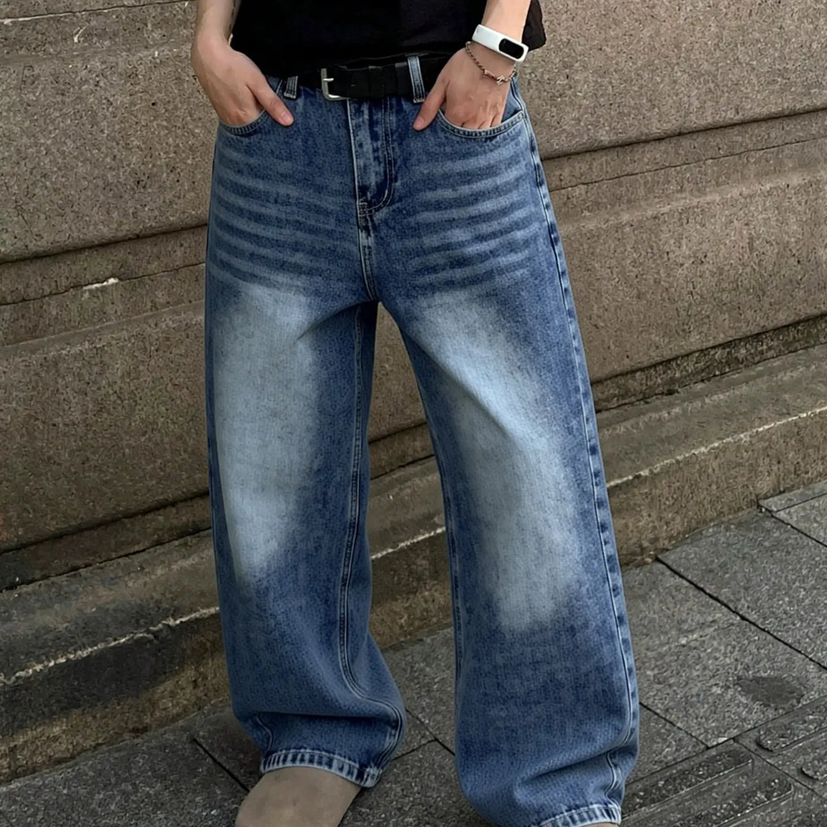 Light Wash Loose Straight Leg Jeans
